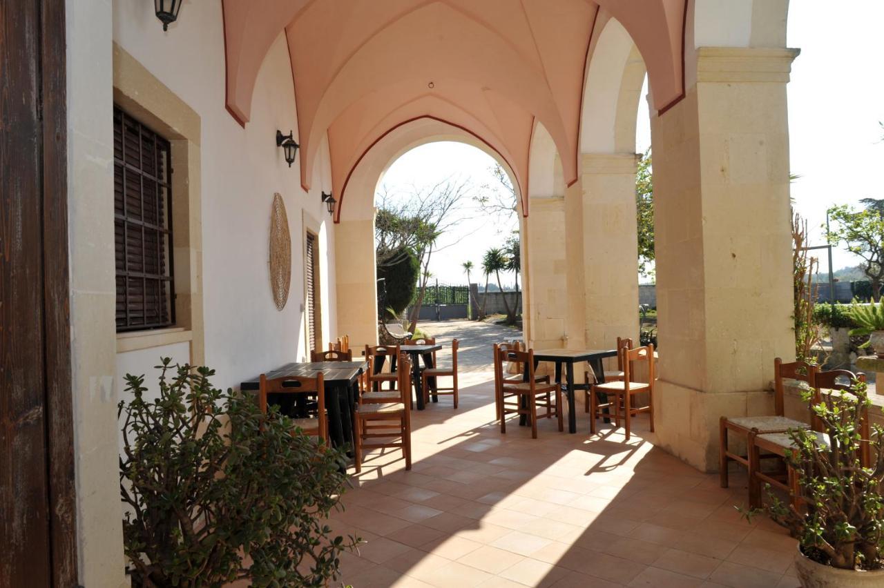 Masseria La Colombaia Poggiardo Exterior foto